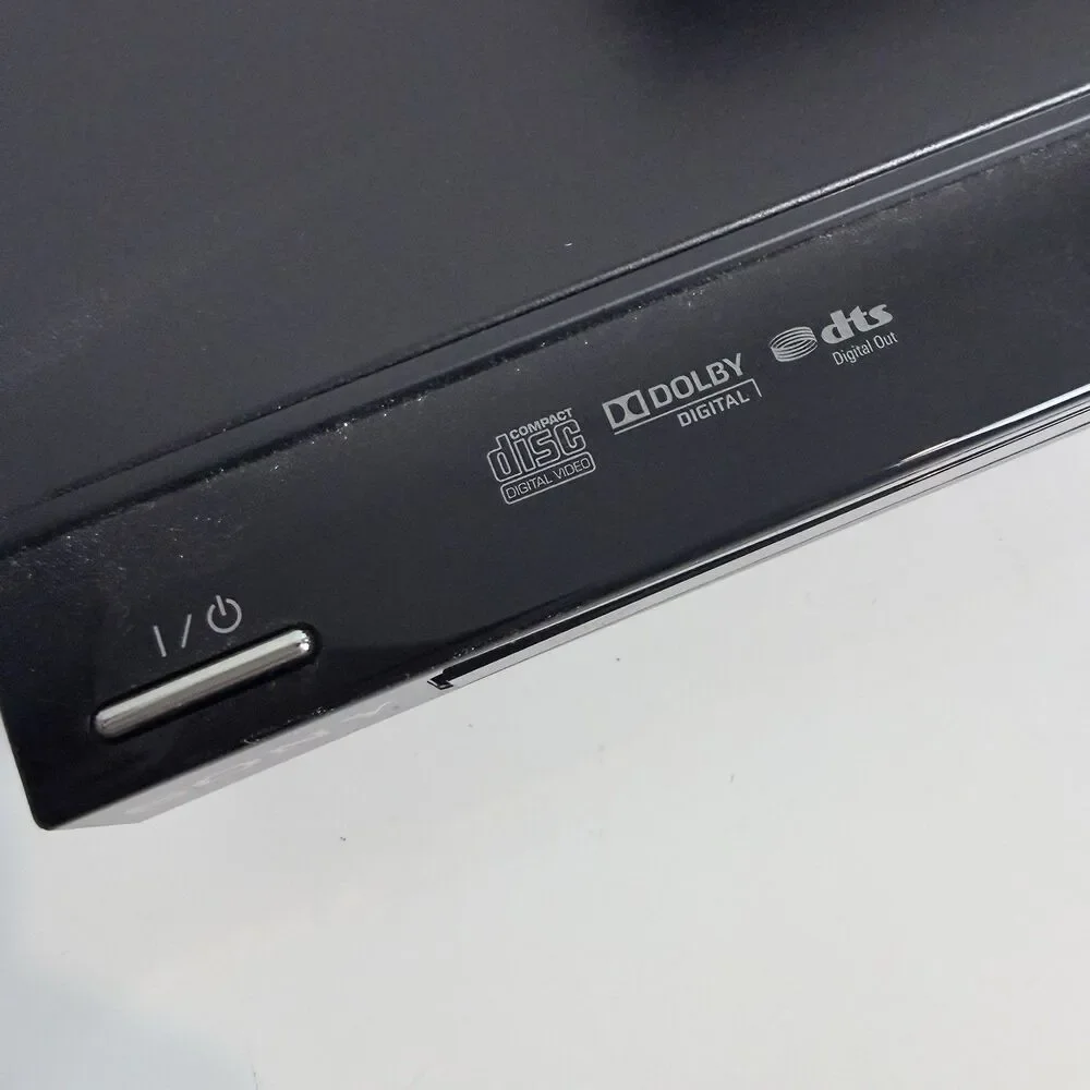 Sony CD/DVD Player With Remote & HDMI Cable Model DVP-SR500H Tested